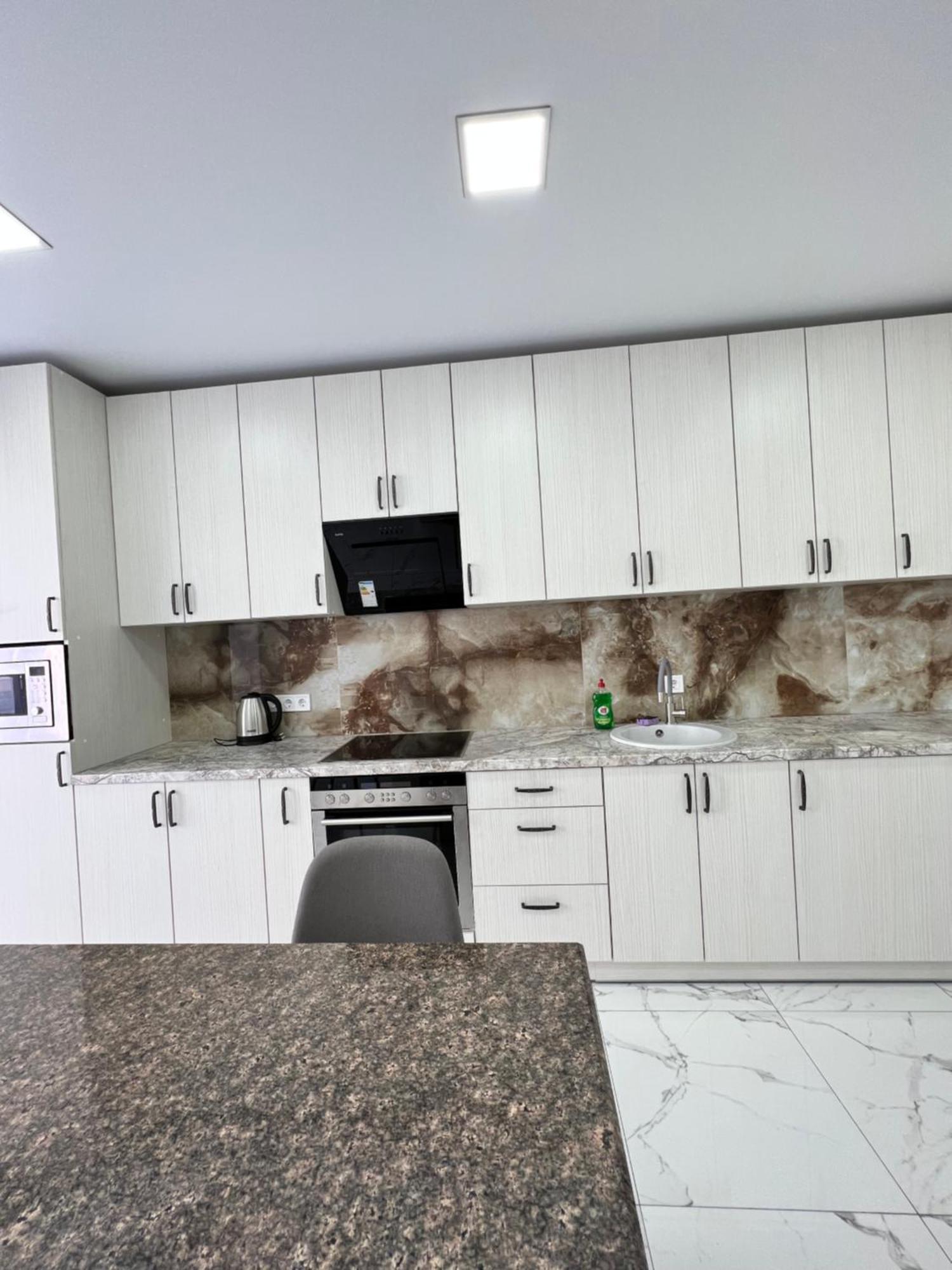 Gold Apartment Vysochana18 Ivano Frankivsk Bagian luar foto
