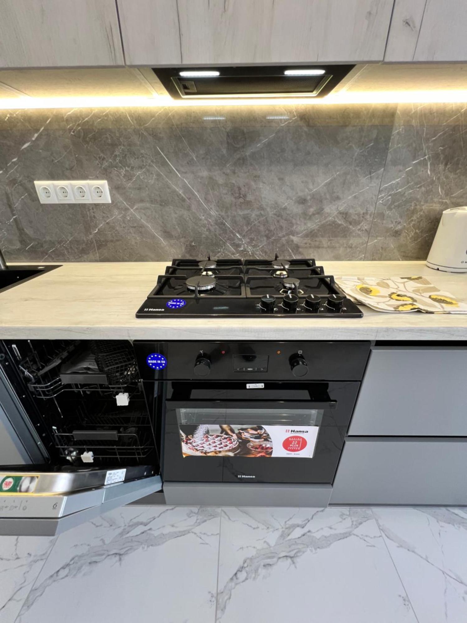 Gold Apartment Vysochana18 Ivano Frankivsk Bagian luar foto